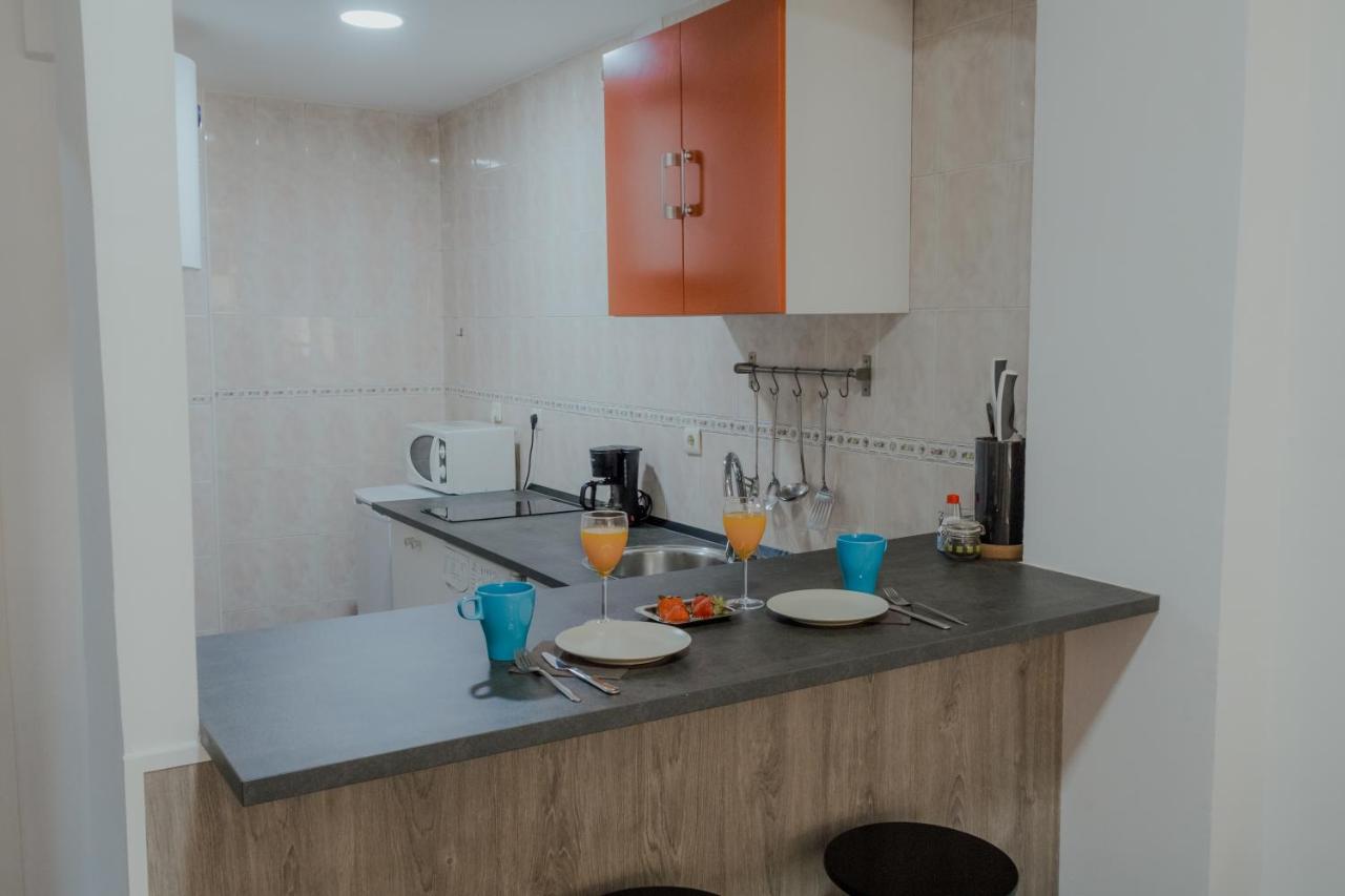 Marques De Guadiaro 1 Apartamentos Малага Экстерьер фото