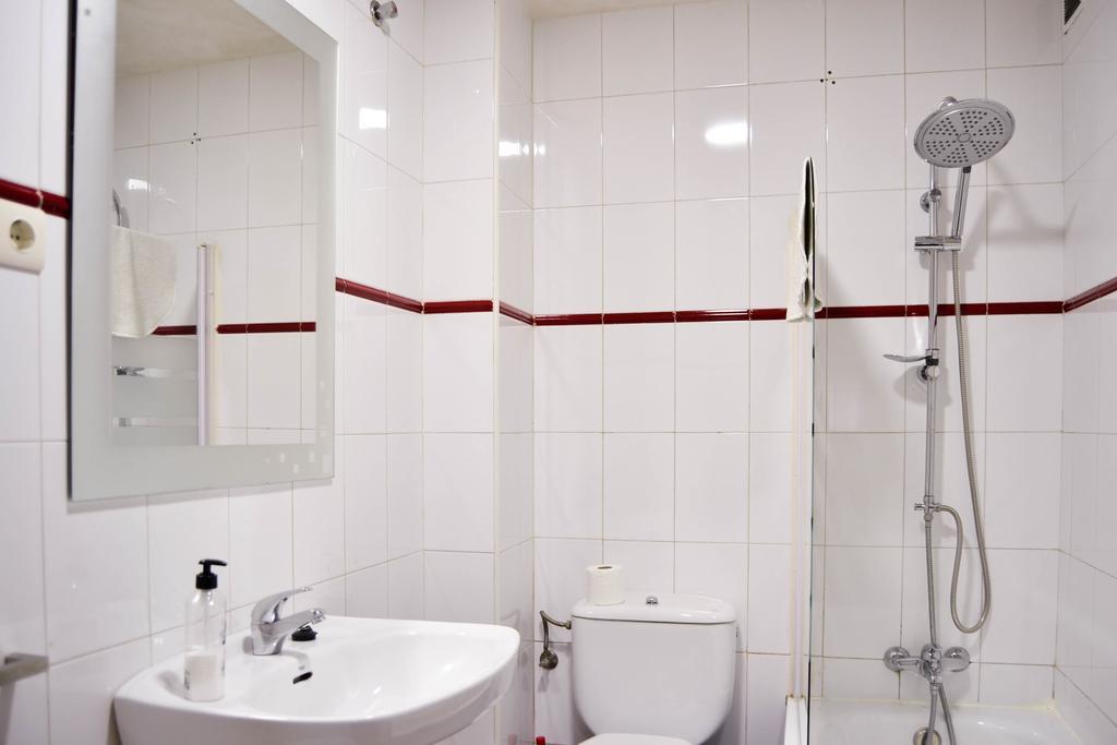 Marques De Guadiaro 1 Apartamentos Малага Экстерьер фото