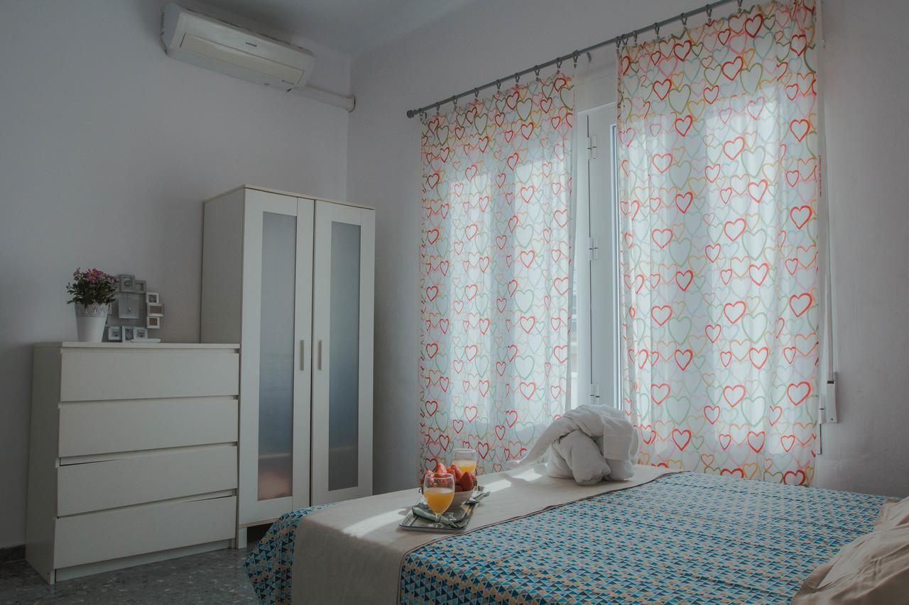 Marques De Guadiaro 1 Apartamentos Малага Экстерьер фото
