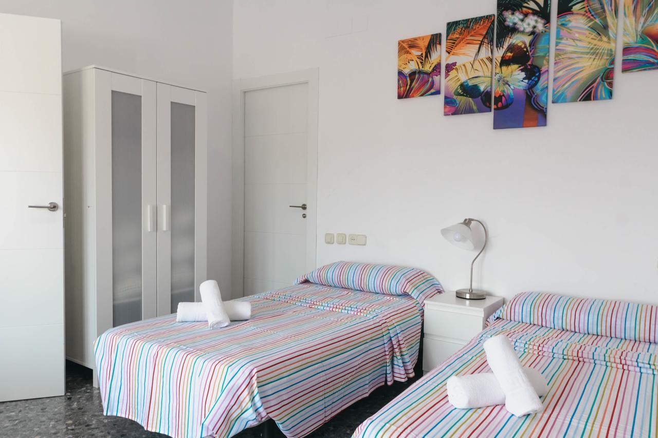 Marques De Guadiaro 1 Apartamentos Малага Экстерьер фото