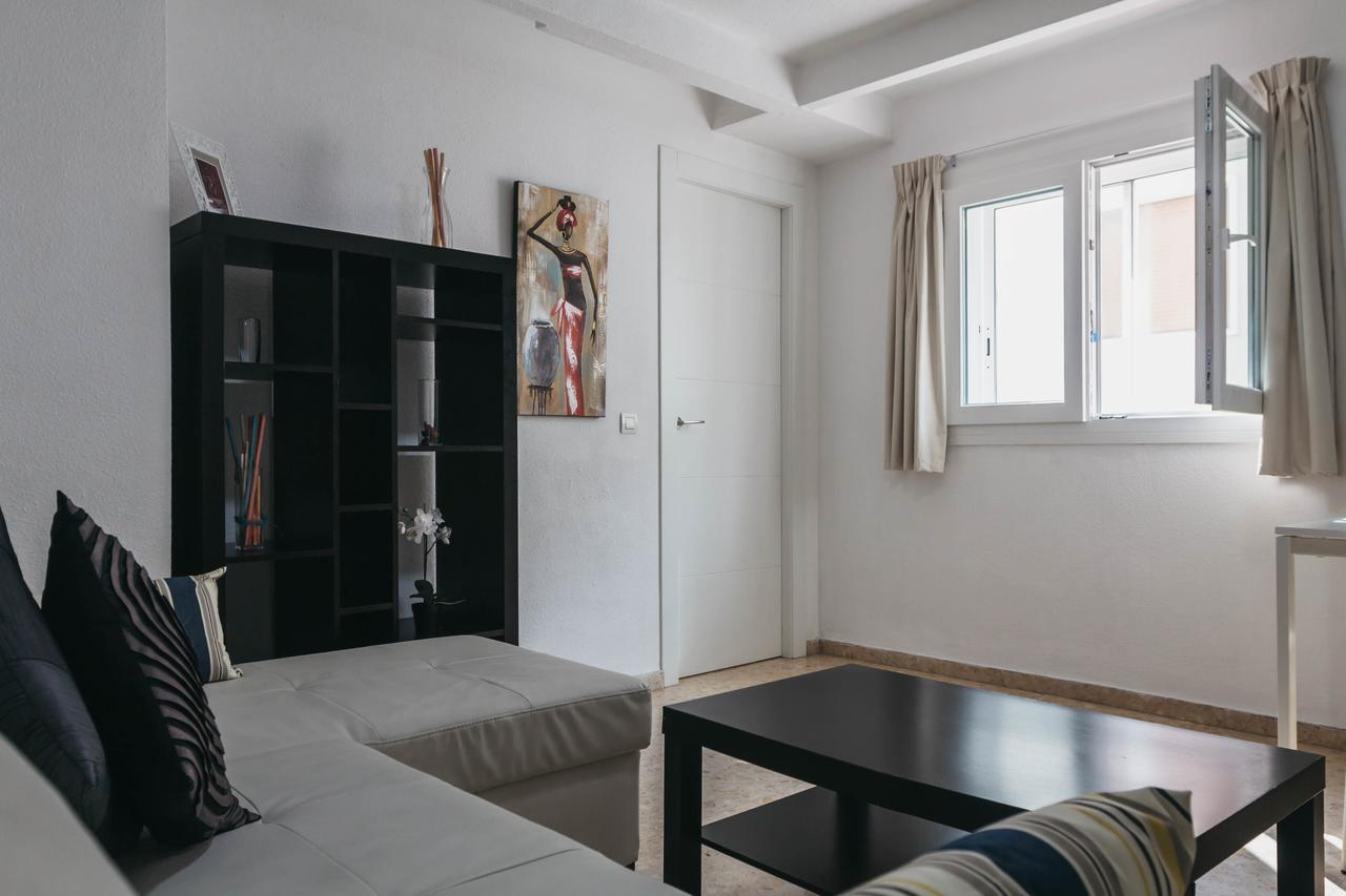Marques De Guadiaro 1 Apartamentos Малага Экстерьер фото